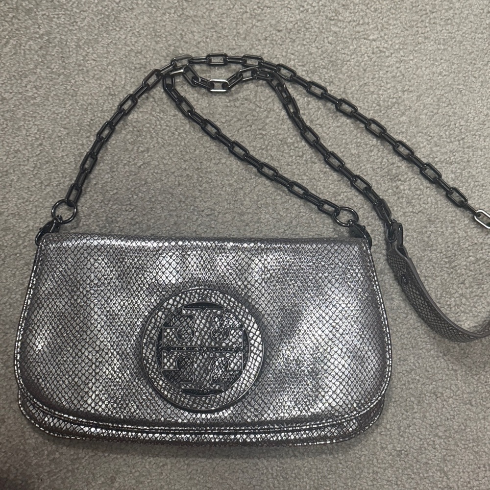 New- Tory Burch silver metallic crossbody clutch